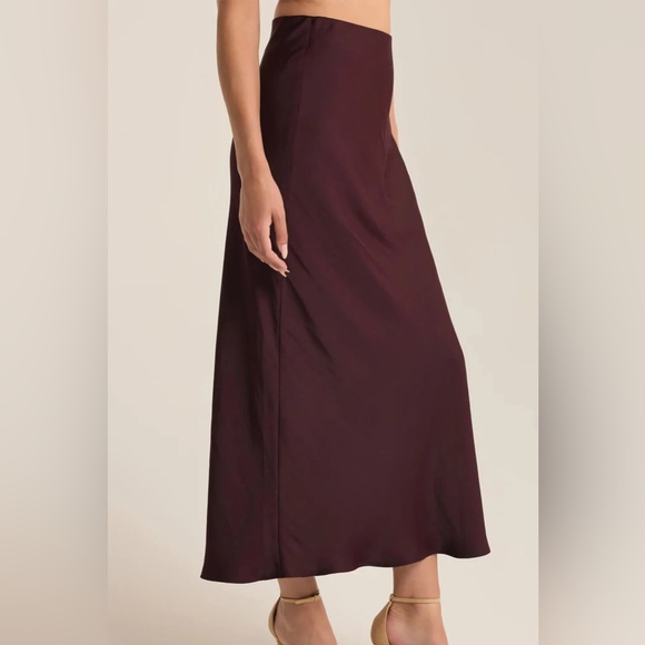 Z Supply Dresses & Skirts - Z Supply Europa Poly Sheen Skirt in Berry Wine Sz M